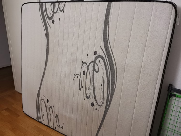 Matelas propre après vapeur