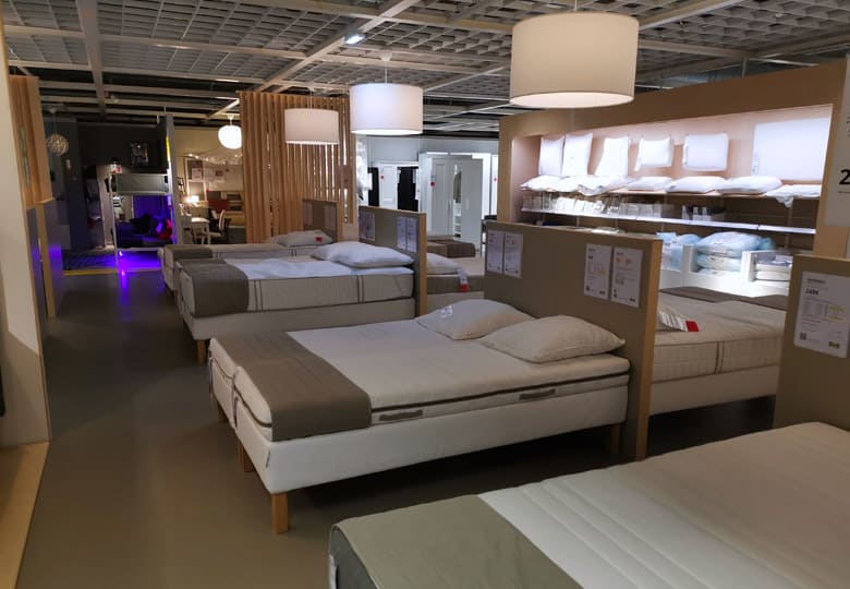 Présentation matelas ikea sans linge de lit